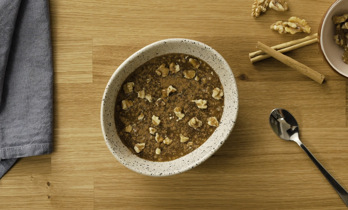Rice pudding with walnuts