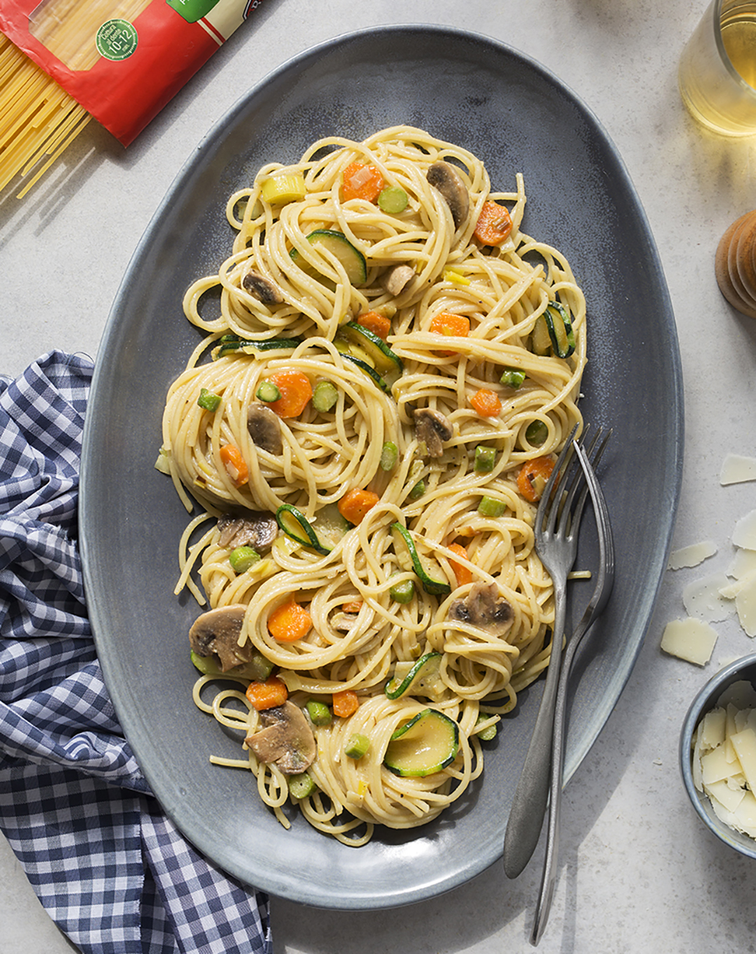 Spaghetti with vegetable carbonara