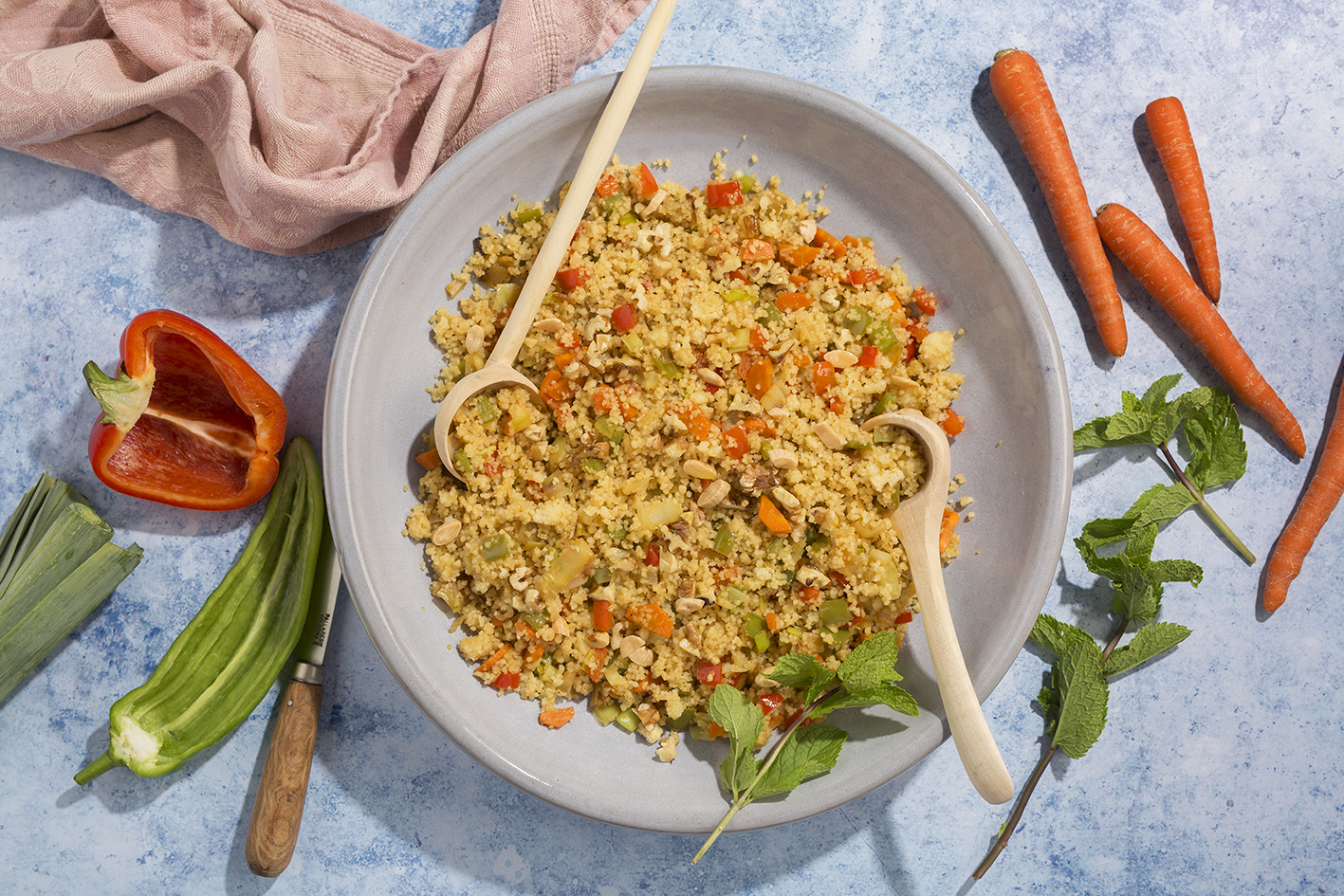 Couscous with vegetables and nuts