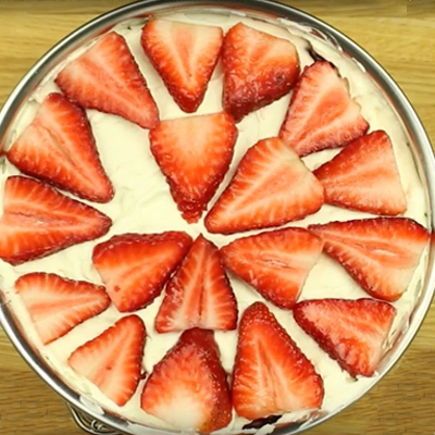 Strawberries and Cream Pancake Cake