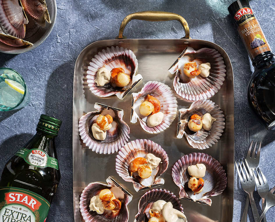 Grilled Scallops with Garlic Mayonnaise