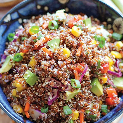 A quick and easy healthy quinoa salad recipe that's dressed in sweet and tangy Asian flavors, and loaded with tons of veggies! #STARFineFoods