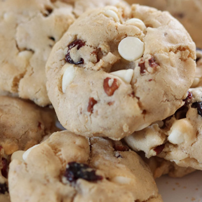 Spread the love with these Olive Oil Cookies with White Chocolate, Cranberries & Pecans recipe! Healthy, colorful, and gone in seconds!  #STARFineFoods