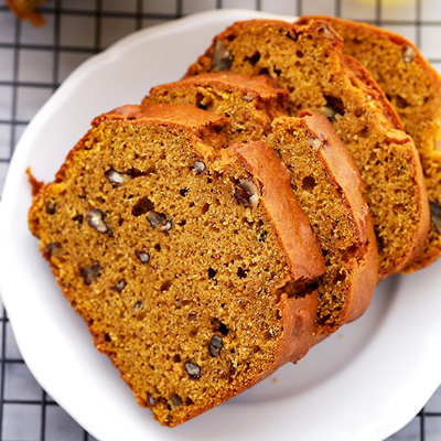 Rich and flavorful, easy to make pumpkin bread recipe with olive oil and pecans. #STARFineFoods